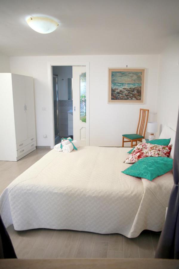 Cellole Villa Cecilia Bed And Breakfast מראה חיצוני תמונה