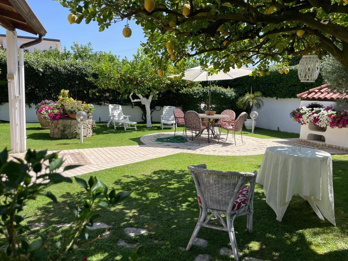 Cellole Villa Cecilia Bed And Breakfast מראה חיצוני תמונה